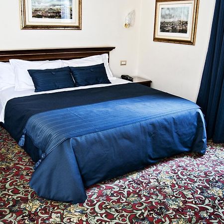 Отель Beau Site - Antica Residenza Рим Экстерьер фото